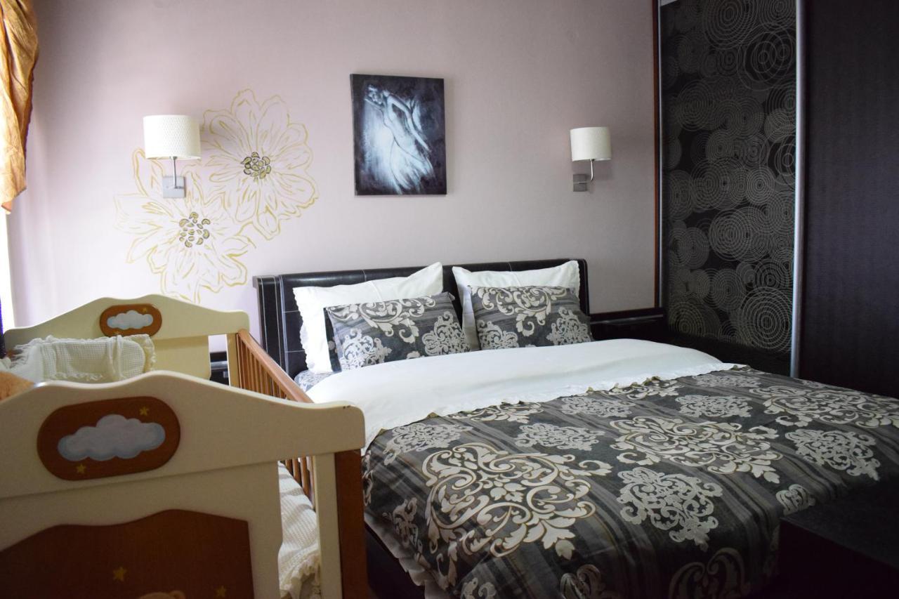 Ferienwohnung Five Stars In Trikala Exterior foto