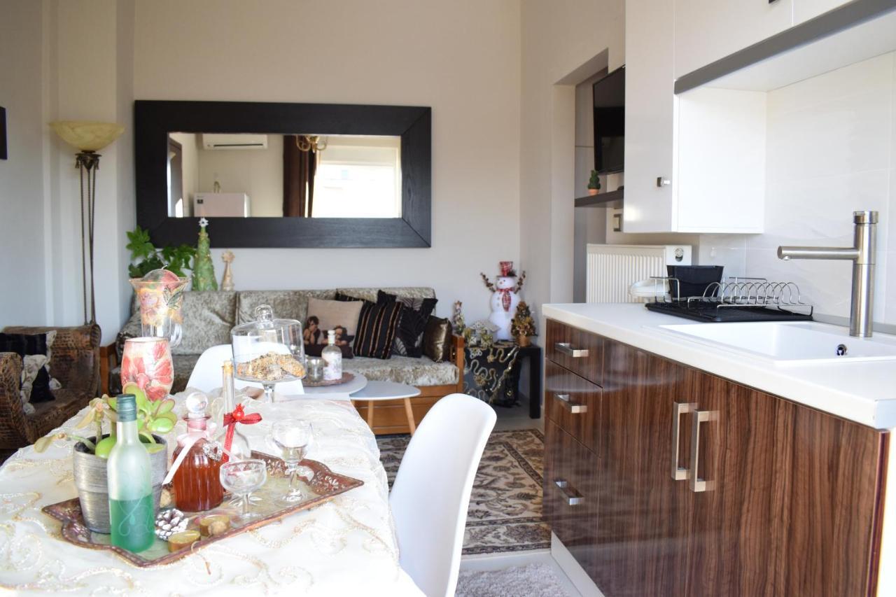Ferienwohnung Five Stars In Trikala Exterior foto